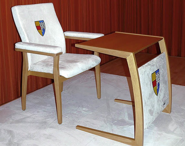 Tisch und Stuhl fr den Papst.   | Foto: Privat