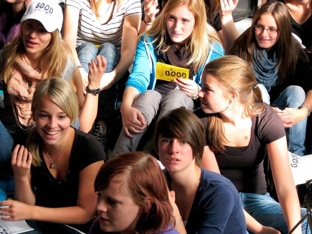Jugendliche Pilger aus Sddeutschland ... es gemeinsam zum Papst nach Freiburg.  | Foto: Monika Rombach