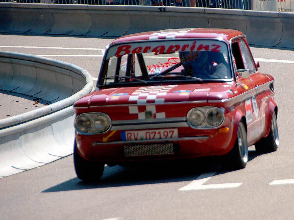 Oldtimer en masse: Das Eggbergrennen entwickelt sich zum Klassiker Oldtimer en masse: Das Eggbergrennen entwickelt sich zum Klassiker