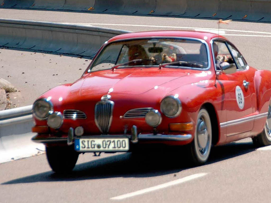 Oldtimer en masse: Das Eggbergrennen entwickelt sich zum Klassiker Oldtimer en masse: Das Eggbergrennen entwickelt sich zum Klassiker