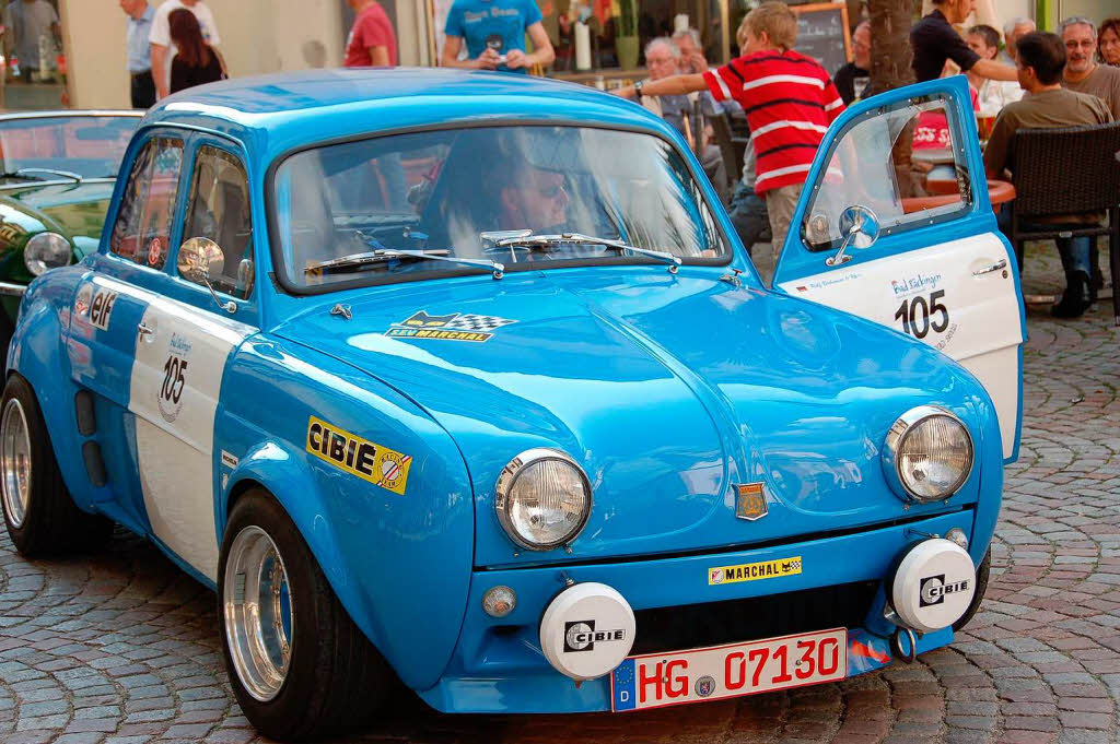 Oldtimer en masse: Das Eggbergrennen entwickelt sich zum Klassiker Oldtimer en masse: Das Eggbergrennen entwickelt sich zum Klassiker