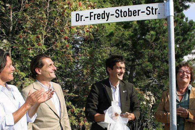 Gedenkstein und Straßenname erinnern an Fredy Stober