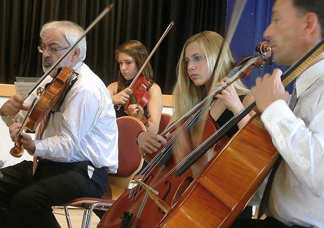 Erfahrene Kammermusiker und junge Tale...mble Rheinfelden harmonisch zusammen.   | Foto: Roswitha Frey