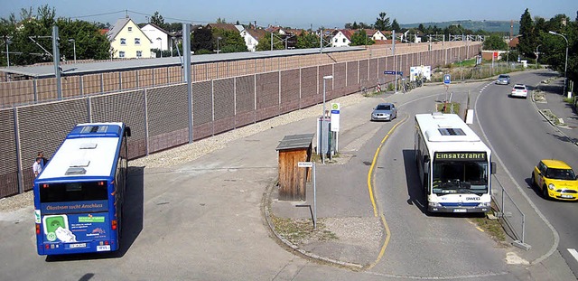 So sieht es am Busbahnhof in Eimelding...uftrag, die Anlage neu zu berplanen.   | Foto: Merstetter