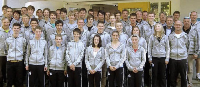 Starkes Team: Zehn Trainer und Interna... Athleten des SKIF-Jahrgangs 2011/12.   | Foto: Heimpel/Bachmann(2)