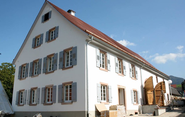 Nach der Sanierung wieder ein Schmuckstck:  Klosterscheune in Oberried   | Foto: Michael Saurer