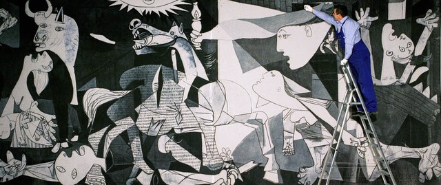 Pablo Picassos &#8222;Guernica&#8220;,...ch die deutsche Luftwaffe 1937 malte.   | Foto: dpa