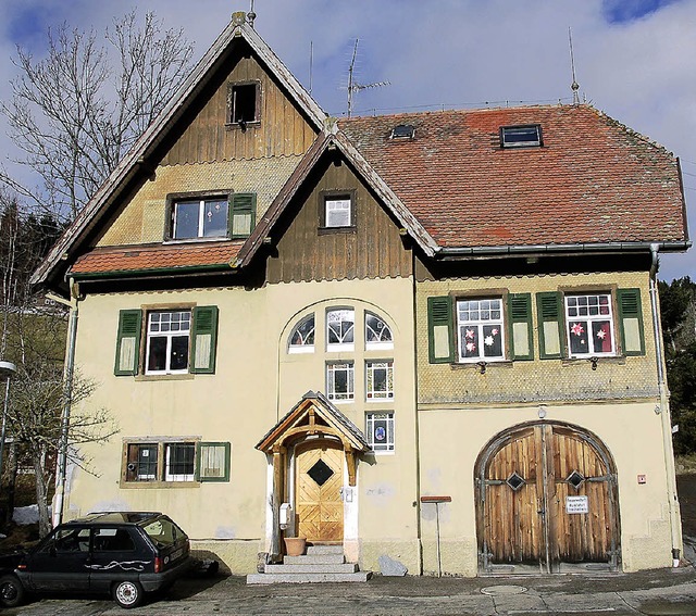 Das Denkmalamt spricht bei  der Sanier...e Fenster mssen so erhalten bleiben.   | Foto: Ralf Morys