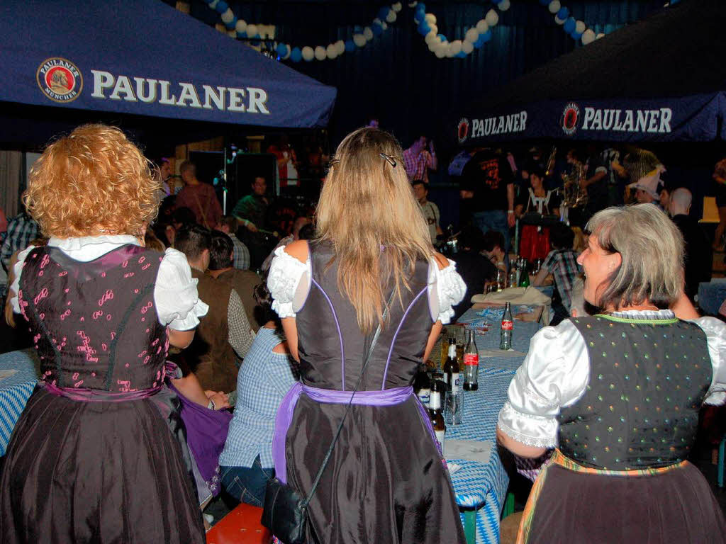 In Feierlaune: Erstes Oktoberfest des Umkircher Narrenclubs