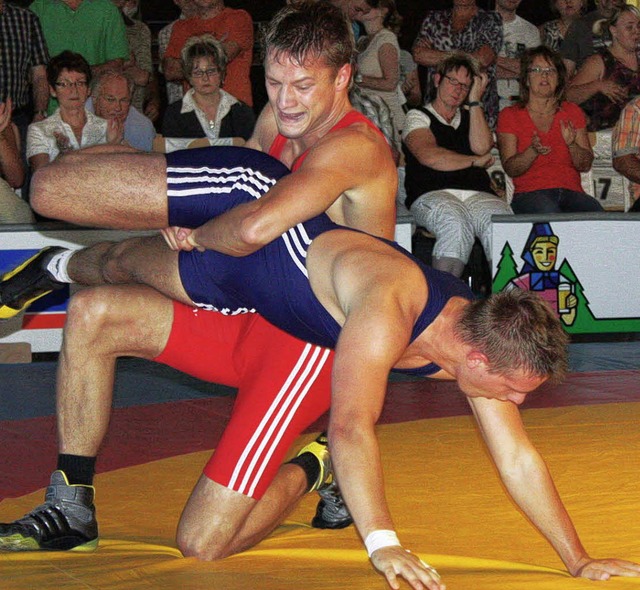 Stefan Hauschel (oben) machte mit eine...n Sieg der RG Hausen-Zell II perfekt.   | Foto: PRIVAT