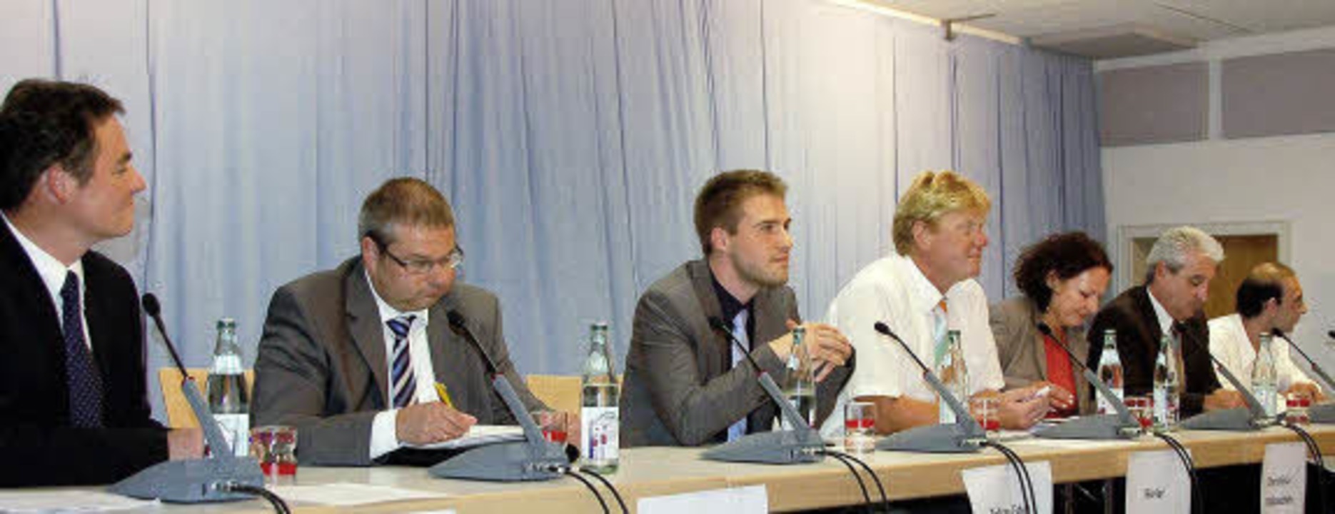 Sieben Kandidaten für den Bürgermeiste..., Bernhard Mosandl und Angelo De Rosa.  | Foto: Axel Kremp