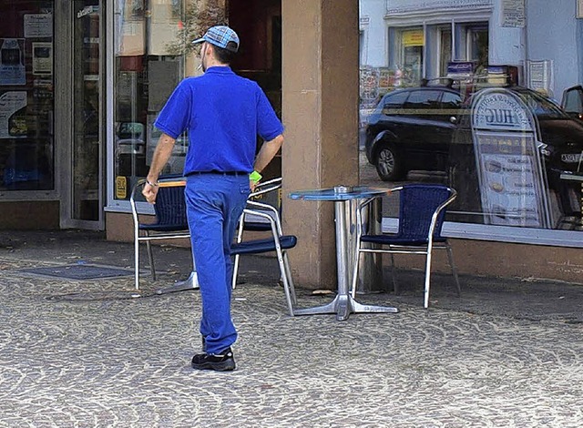 Es sieht so harmlos aus, aber das Pfla... Brombachs Ortskern hat seine Tcken.   | Foto: Schleer