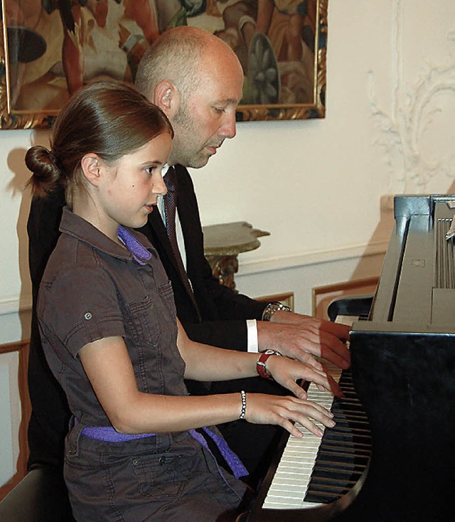 Heinz Vogel spielte mit Marie Lorenz vierhndig Klavier. 