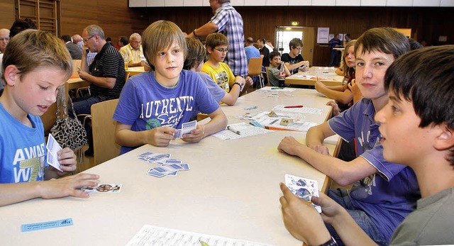 Konzentriert bei der Sache: junge  Skatspieler   | Foto: Heidi Fssel