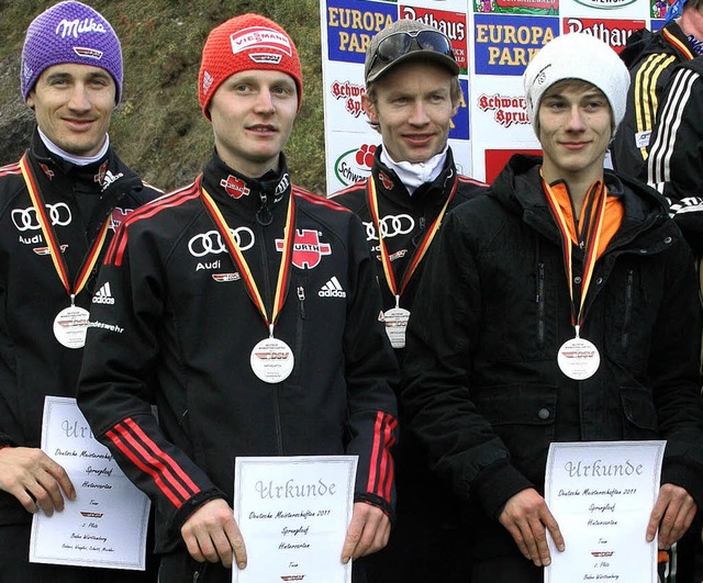 DM-Silber im Teamspringen  gewannen in...d Niklas Wangler von der SZ Breitnau.   | Foto: maurer