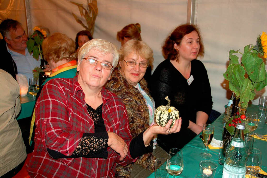 Bunter Abend der deutschen Gastgeber mit ihren polnischen Gsten im Weingut Frey