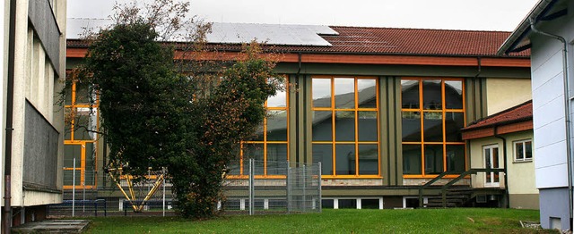 Auf dem   Isteiner Hallendach gibt es ...kanlage, die erweitert werden knnte.   | Foto: cremer