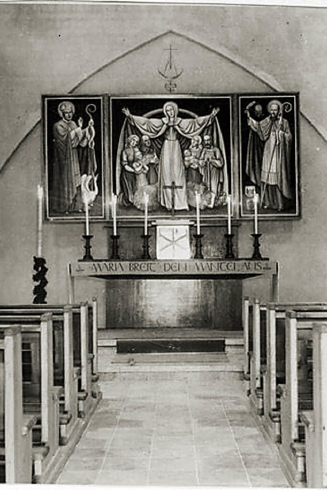 Die an Ostern 1954 geweihte Marienkirc... Marzell mit dem groen Flgelaltar.    | Foto: SCHEER