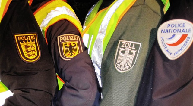 Seit&#8217; an Seit&#8217;: Landes- un...e Nationale kontrollierten gemeinsam.   | Foto: bundespolizei