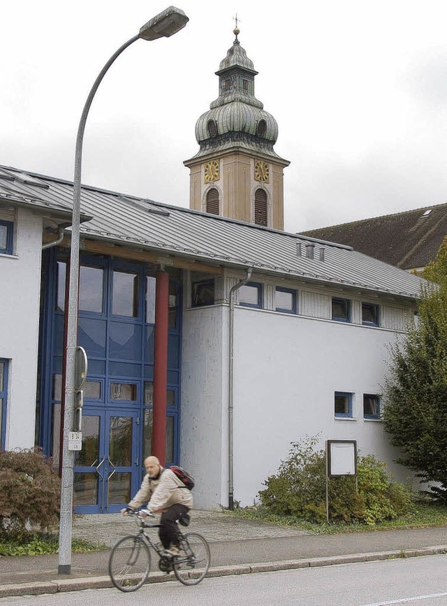 Im Gemeindezentrum St. Josef an der Fr... gibt es bald wieder die Vesperkirche.  | Foto: Peter Gerigk