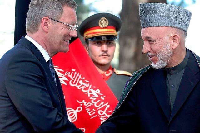 Wulff lobt und kritisiert Afghanistan bei Treffen mit Karsai