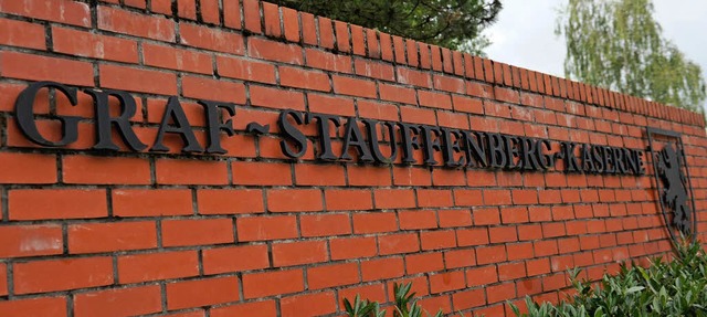 Graf-Stauffenberg-Kaserne in Sigmaring...daten werden von hier aus kommandiert.  | Foto: dpa