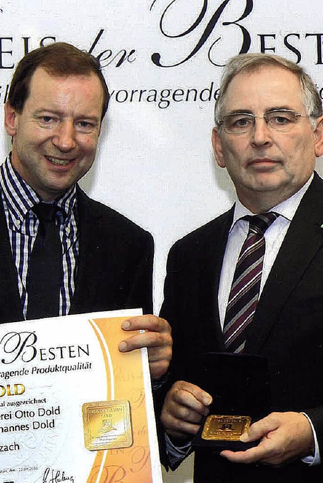 Brauer Johannes Dold (li.) und Laudator Achim Stiebing.   | Foto: privat