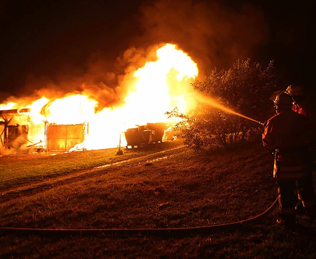 Ein Gerteschuppen brannte in der Nach...Todtnau waren mit 55 Mann ausgerckt.   | Foto: Privat