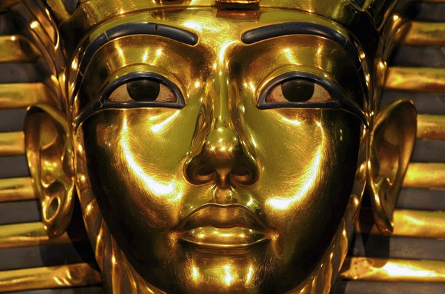 Vorbild Tutanchamun &#8211; eine Goldmaske bekommt der Taxifahrer aber nicht.   | Foto: dpa
