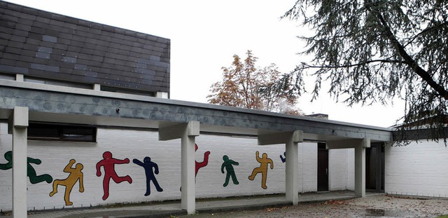 Eine Dachsanierung &#8211; und nicht n...end ntig: die Schule in Langenwinkel   | Foto: christoph breithaupt