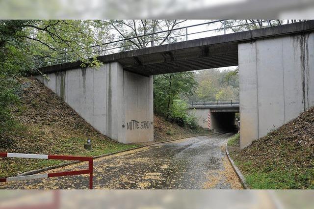 Brcke fr Industriegleis ist marode