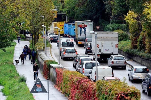 Was bedeutet der Bus- und Straenbahn-Streik fr Arbeitnehmer?