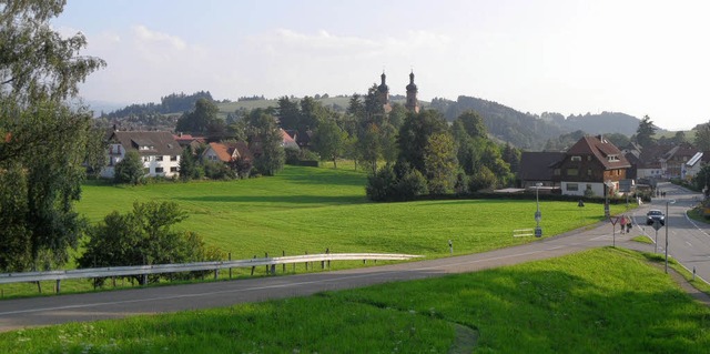 St. Peter stellt die Weichen fr den B...nsmittelmarktes auf den Doldenmatten.   | Foto: MARKUS Donner