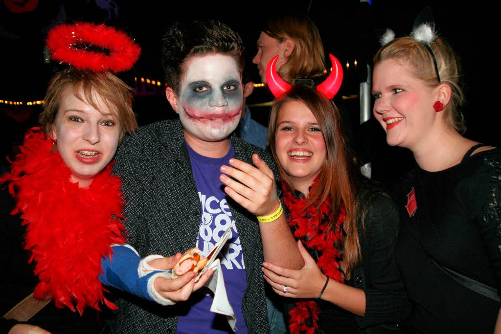 Impressionen von der Halloween-Party der Hotzenblitz-zunft in Grwihl