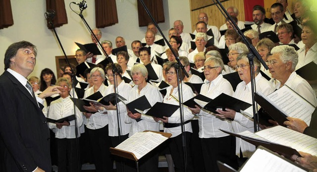 Jubilumskonzert in Freiamt:  130 Jahr...er vom Ergebnis sichtlich angetan ist.  | Foto: Dagmar Barber