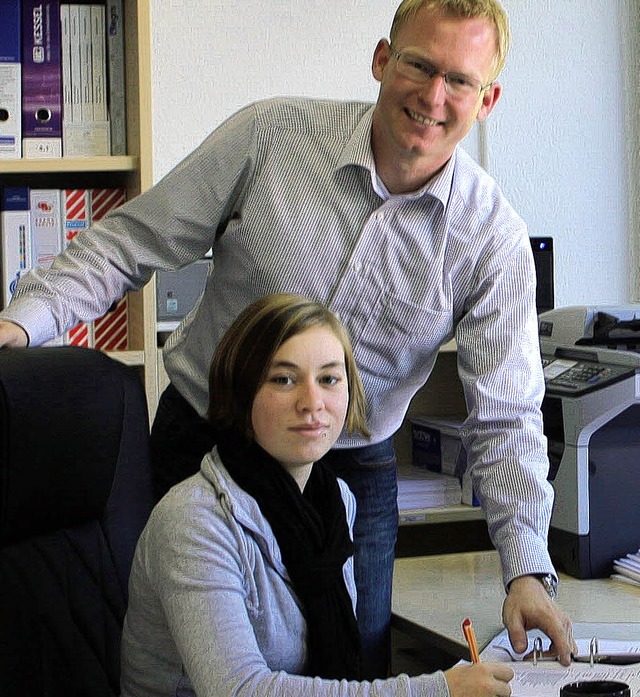 Eine der ersten Auszubildenden im neue...ler  (im Bild  Andreas Furtwngler.     | Foto: Christa Maier