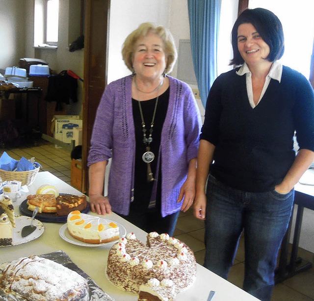 Leckere Kuchen gab es beim Pfarrfest im Gallushaus.  | Foto: Jutta Rogge