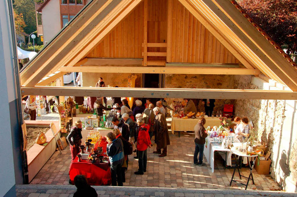 Viel Zuspruch fanden die 1. Badischen Krutertage in der neu renovierten Klosterscheune in Oberried.