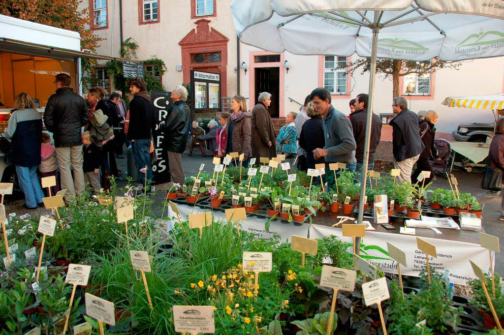 Viel Zuspruch fanden die 1. Badischen Krutertage in der neu renovierten Klosterscheune in Oberried.