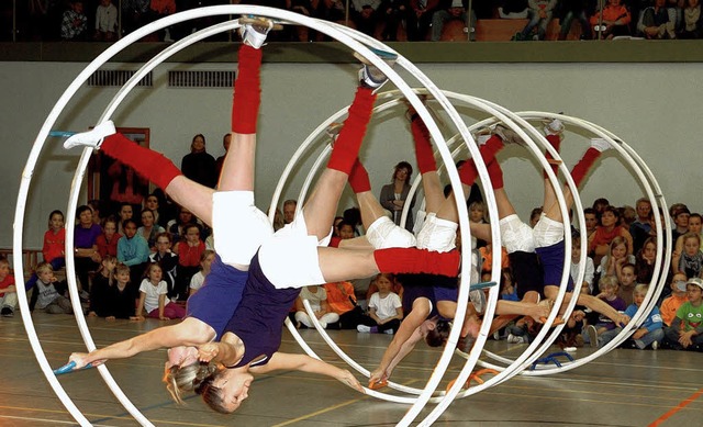 Die Rhnradgruppe begeisterte mit ihre...gen bei der Sportpalette des TV Wyhl.   | Foto: Jrgen Schweizer