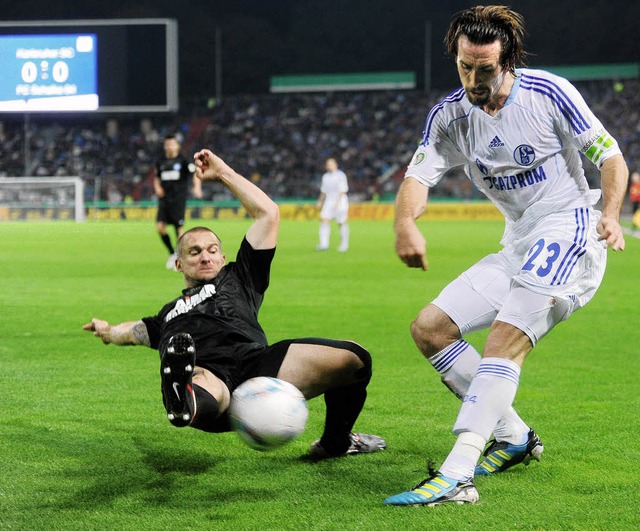 Aus der Traum: Fr den Karlsruher SC, ...okal nach der 0:2-Niederlage beendet.   | Foto: dpa