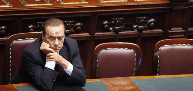 Bleibt er, oder geht er? Rtselraten um Silvio Berlusconi  | Foto: dpa
