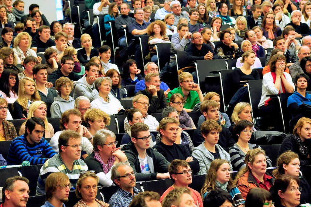 ...sondern auch daran, dass Freiburg eine Studentenstadt ist. Die Einwohnerzahl ist im letzten Jahr um 599 Deutsche gestiegen.