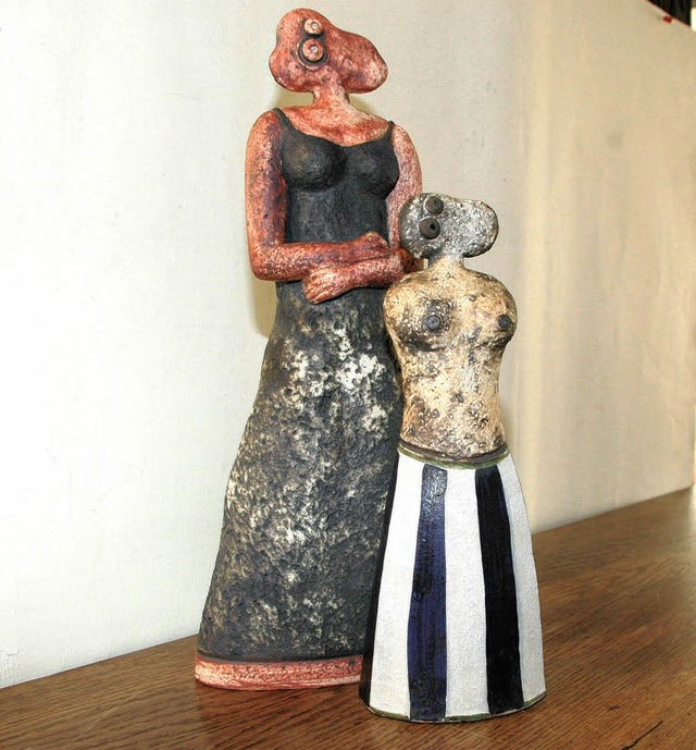 Zwei markante Frauenfiguren von Horst Kerstan   | Foto: Ounas-Krusel