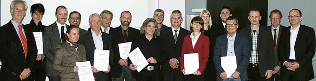 Lauter Umweltfreunde: Die ECOfit-Preis...elmut Unseld vom Landratsamt (links).   | Foto: Paulina Grimm