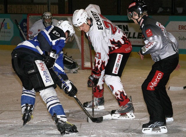 Zum Bully bereit: Fr Andreas Eckert u...chried beginnt am Samstag die Saison.   | Foto: sgm