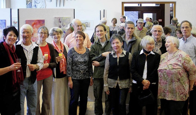 Die St. Petermer Knstler mit dem Leit...Bildungswerks, Thomas Weber (rechts).   | Foto: Christian JOHN