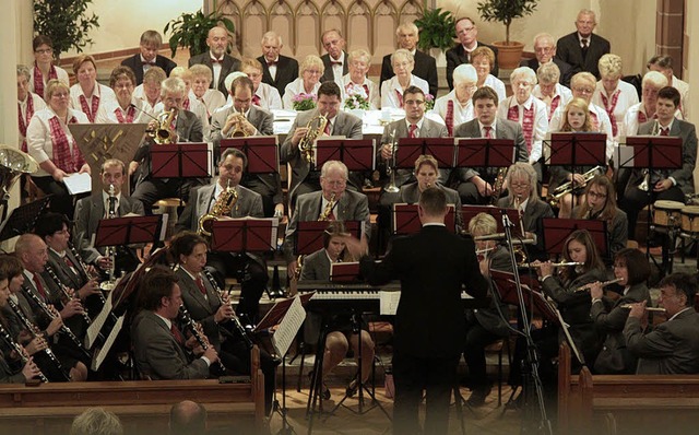 Einen hervorragenden Konzertabend erlebten die Besucher in der Hausener Kirche.   | Foto: Hans-Jrgen Hege