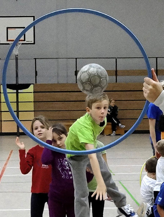 150 Kinder waren beim Handballaktionstag in der Hochhreinhalle dabei.   | Foto: privat