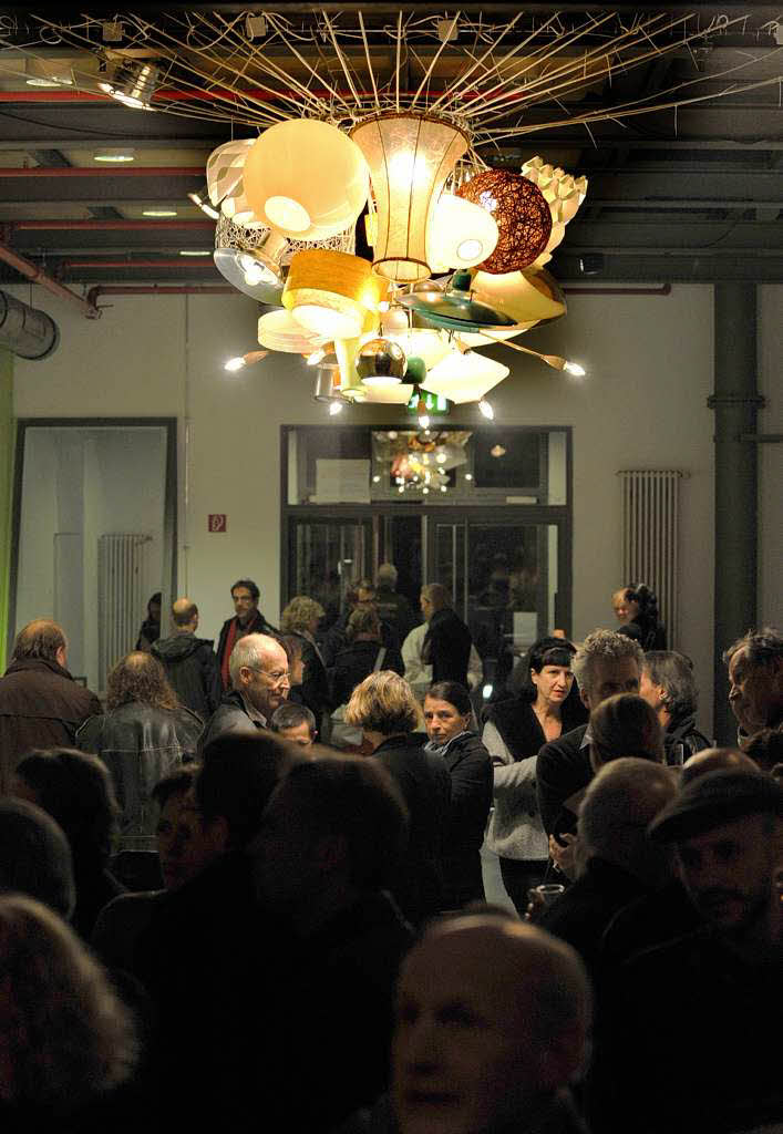 Gste, Darbietungen, Kunst im runderneuerten Haus